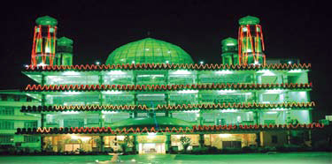 India’s First Glass Mosque Opens in Shillong