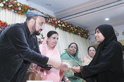 Bazm-e-Niswan Distributes Scholarships worth Rs. 85 Lakhs