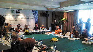 Muslim, Buddhist Leaders Denounce Religious Strife