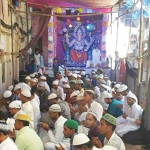 Hindu Temple Hosts `Eid Prayer