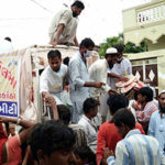 Muslims Participate  in Gujarat Flood Relief Work