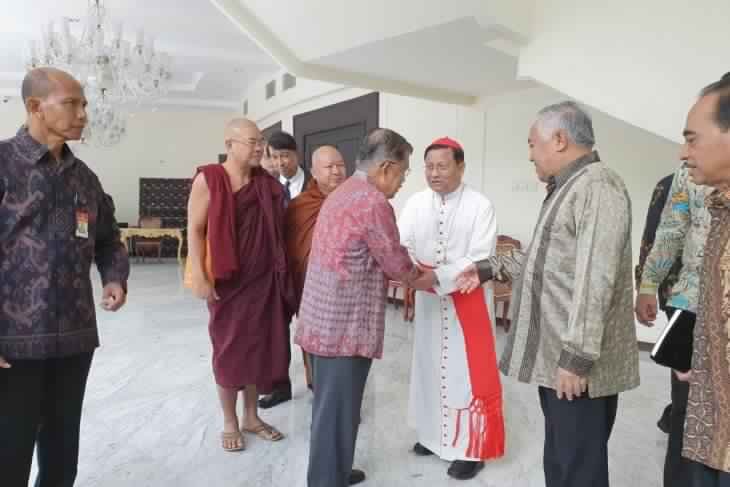 Myanmar Interreligious  Group visits Indonesia
