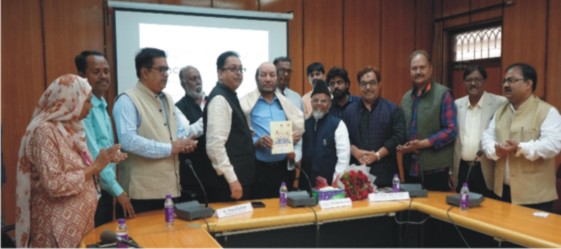 Karnataka Urdu Academy Delegation Meets MANUU Vice-Chancellor